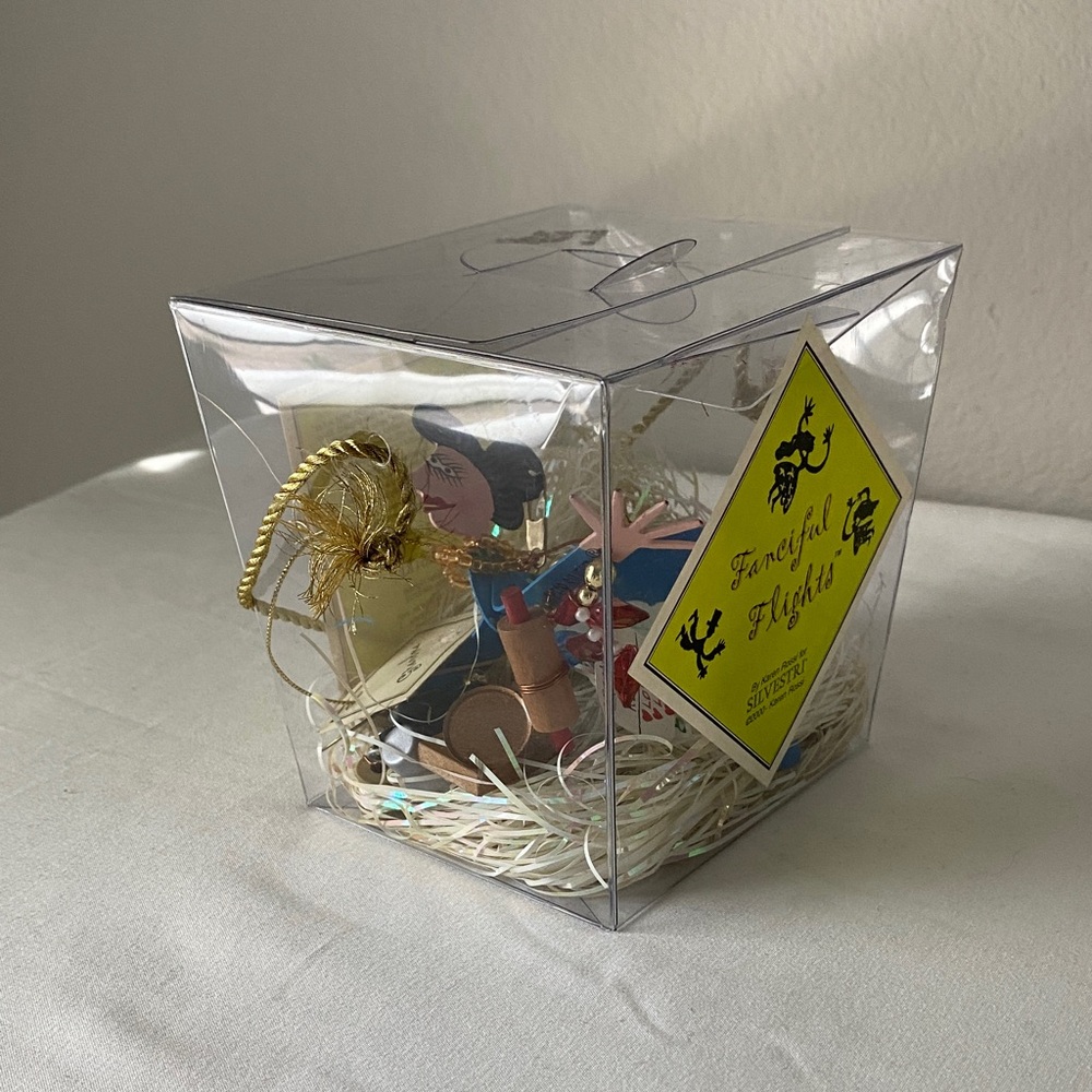 Silvestri Vintage Karen Rossi Fanciful Flights Grandma Metal Ornament - Picture 3 of 8